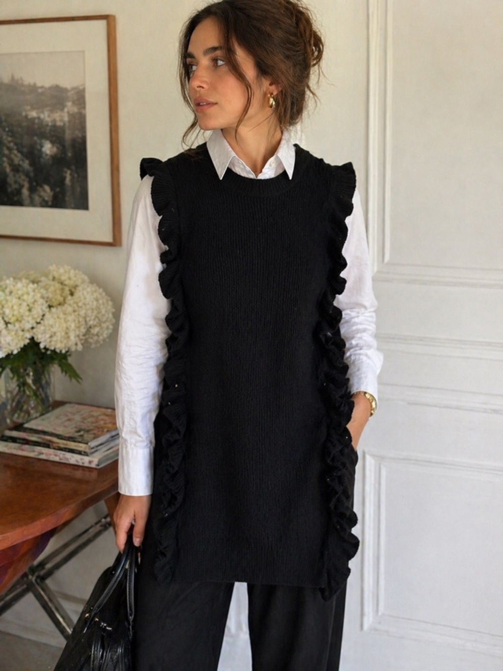 Jovonna London black ruffle knit sweater vest | size M | Statement layering